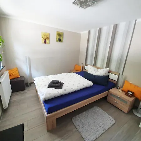 Panzió Monteur-fremdenzimmer - Petit Quartier *