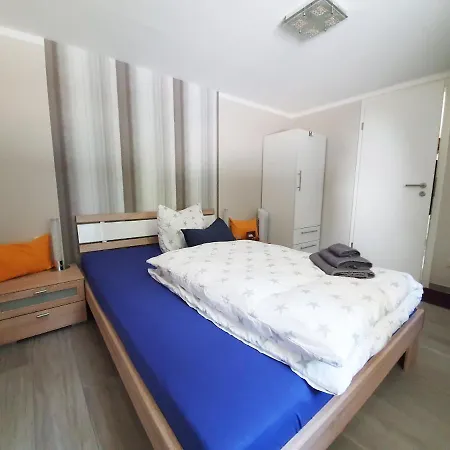 Panzió Monteur-fremdenzimmer - Petit Quartier