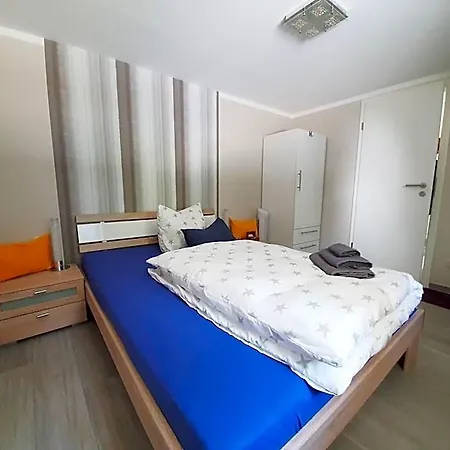 Panzió Monteur-fremdenzimmer - Petit Quartier