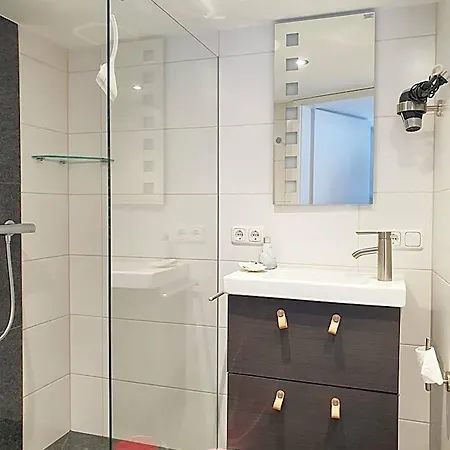 Monteur-fremdenzimmer - Petit Quartier Panzió Merenberg