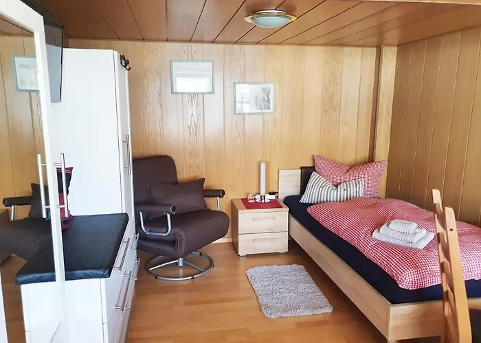 Bed and breakfast Monteur-fremdenzimmer - Petit Quartier Merenberg