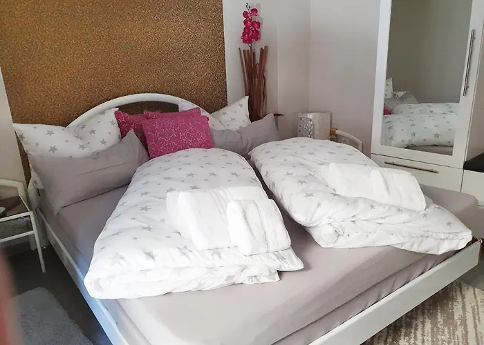 Monteur-fremdenzimmer - Petit Quartier * Merenberg