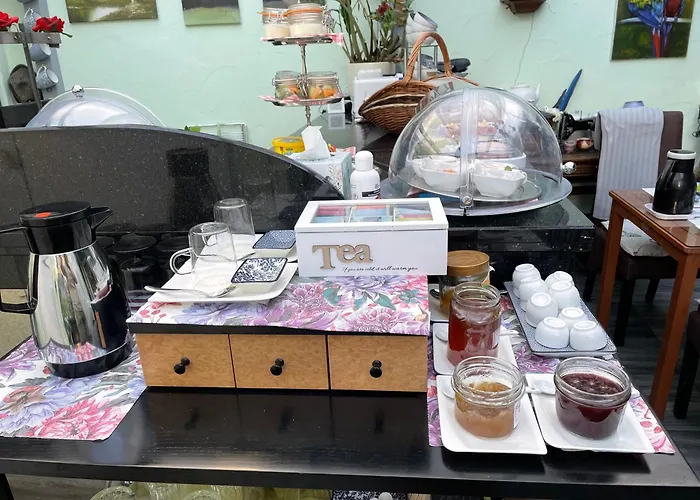 Bed & Breakfast Monteur-fremdenzimmer - Petit Quartier *